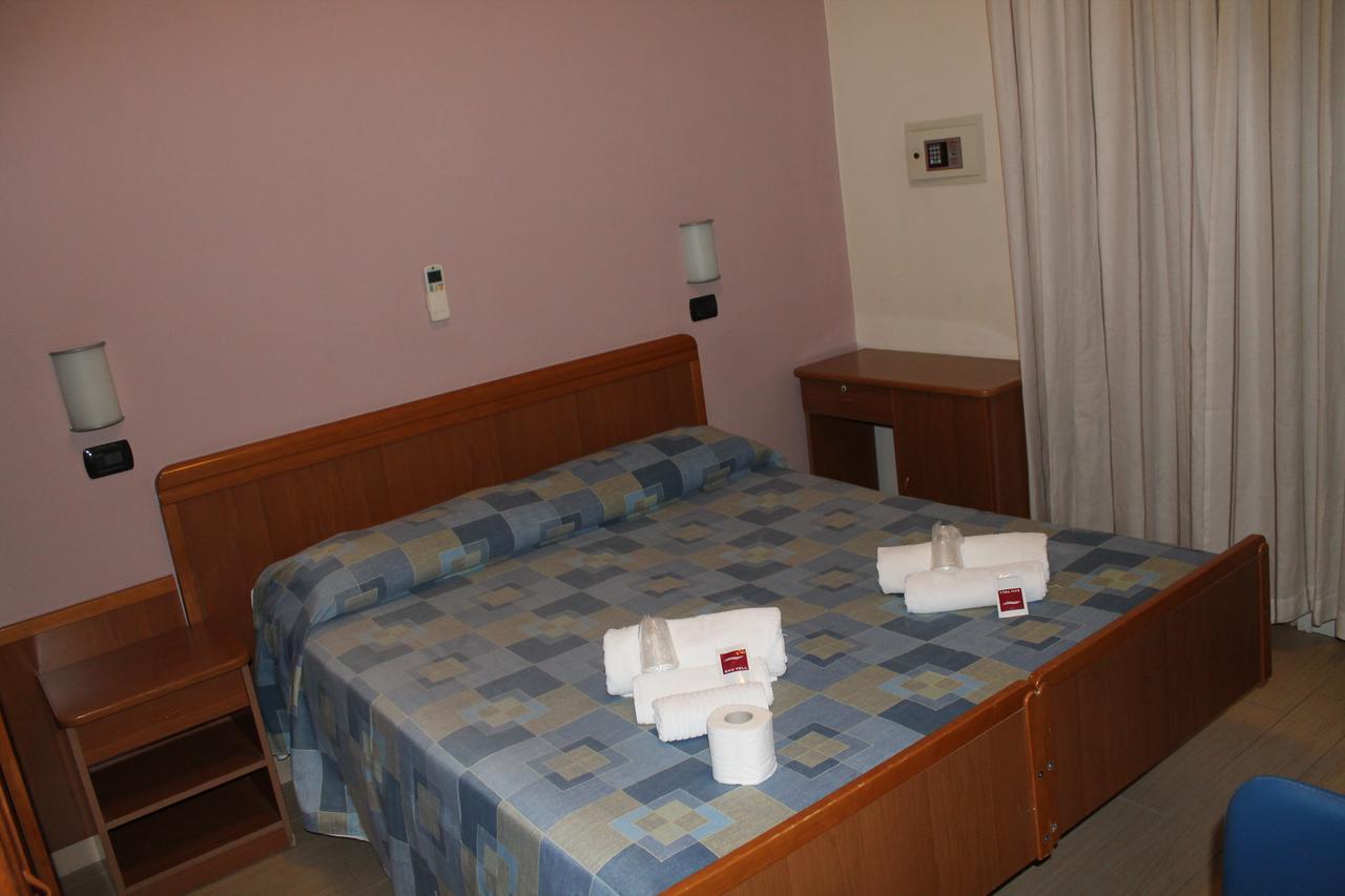 Hotel Oblio Ρίμινι Δωμάτιο φωτογραφία